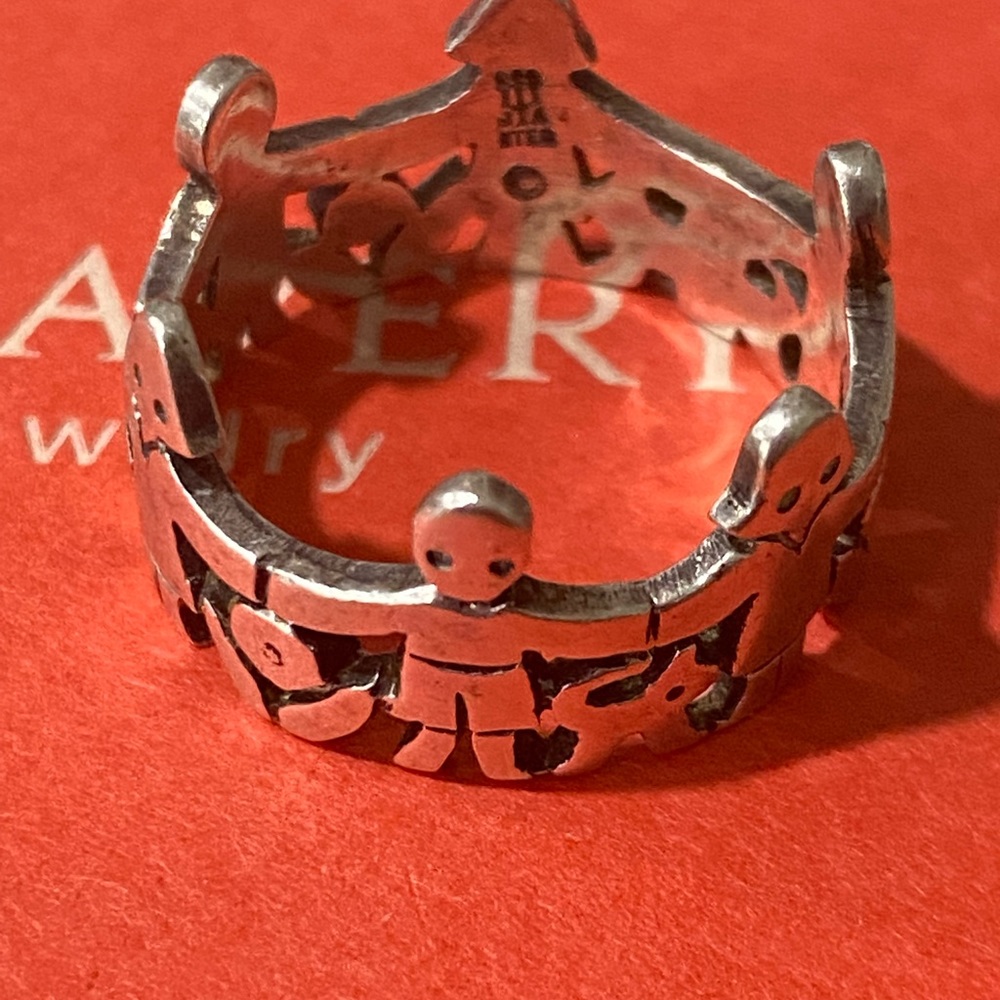 James Avery Retired Paper Dolls ring size 6.5